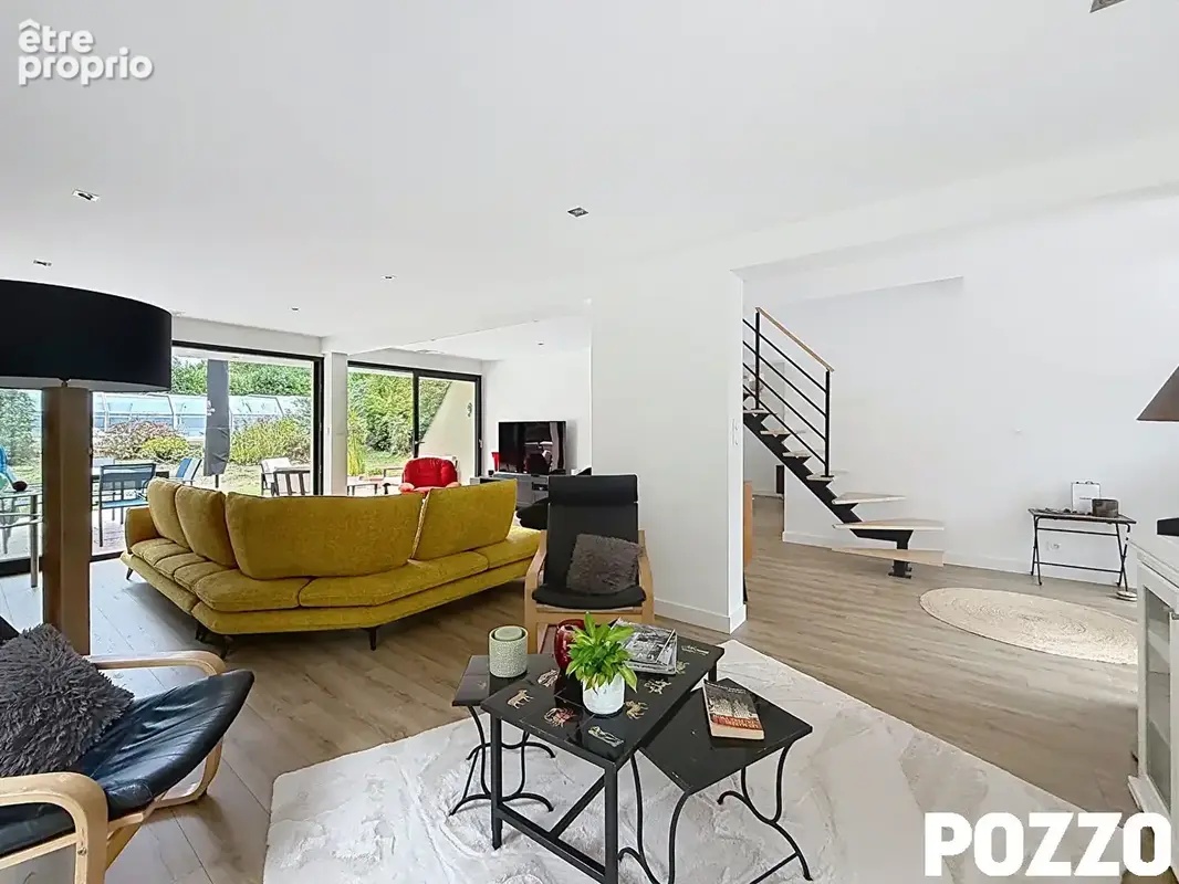 JULLOUVILLE  à 4 mn des plages maison de 155 m² avec piscine couverte et dépendance - photo 10