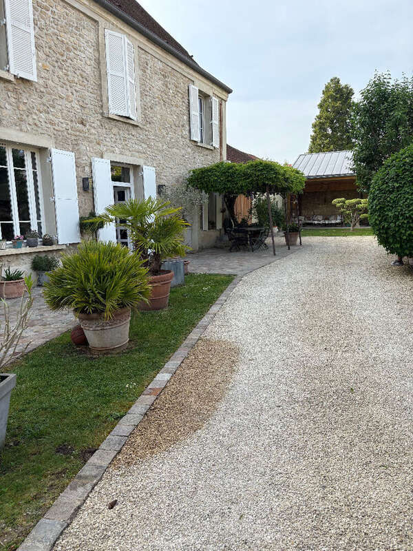 Maison à SAINT-NOM-LA-BRETECHE