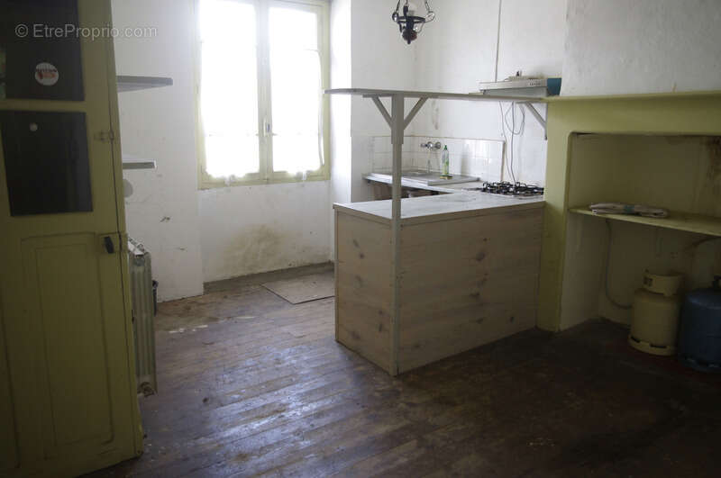 Maison à VIC-FEZENSAC