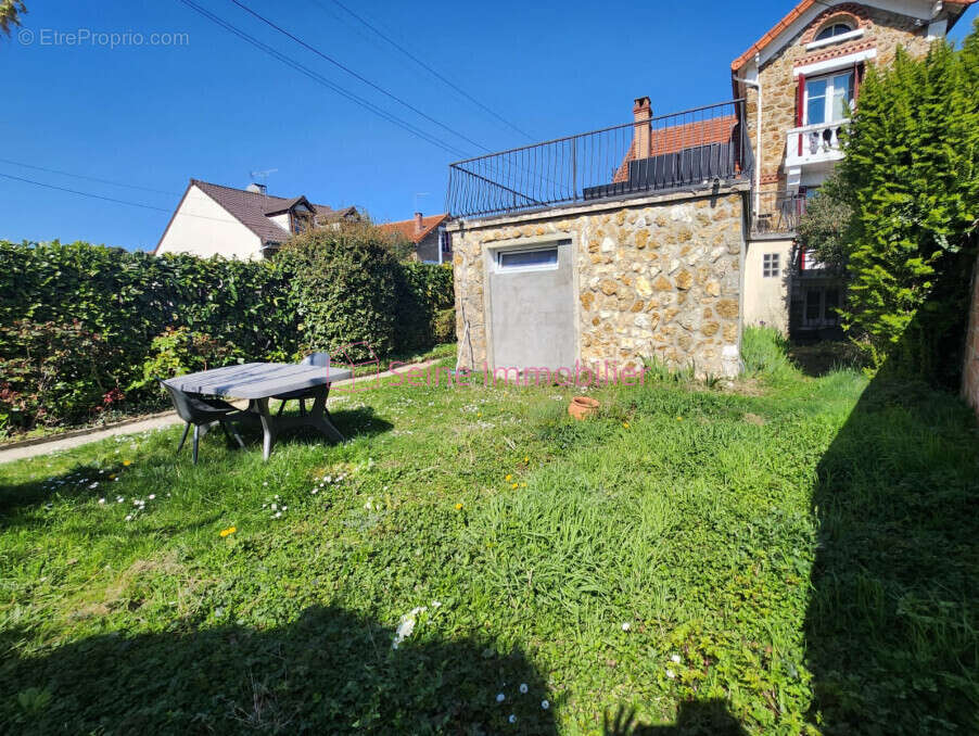 Appartement à VILLENEUVE-LE-ROI