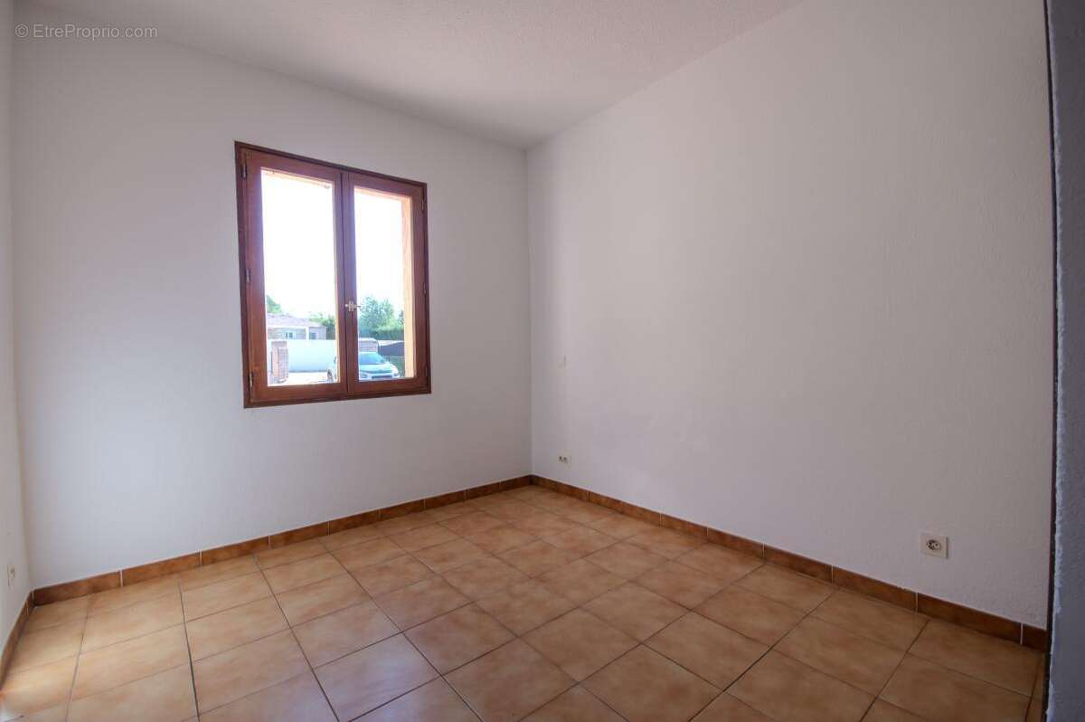 Maison 80 m² à Vidauban  - photo 9
