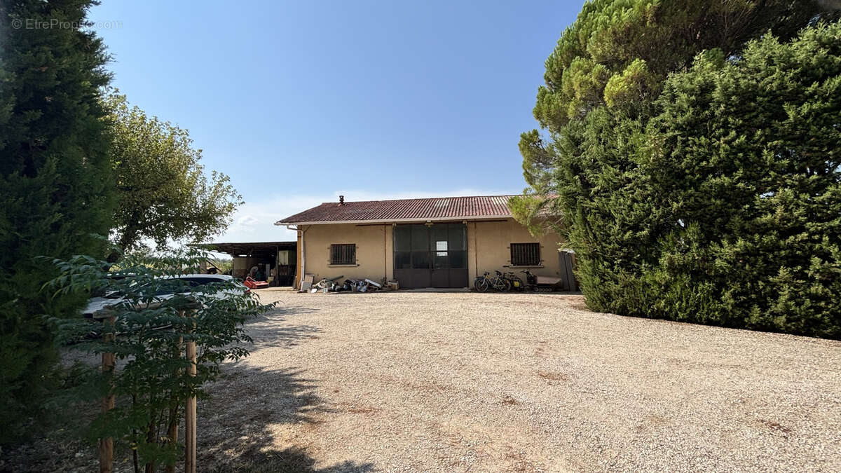 Maison 156 m2 avec hangar 117 m2 terrain 11000 m2 - photo 22