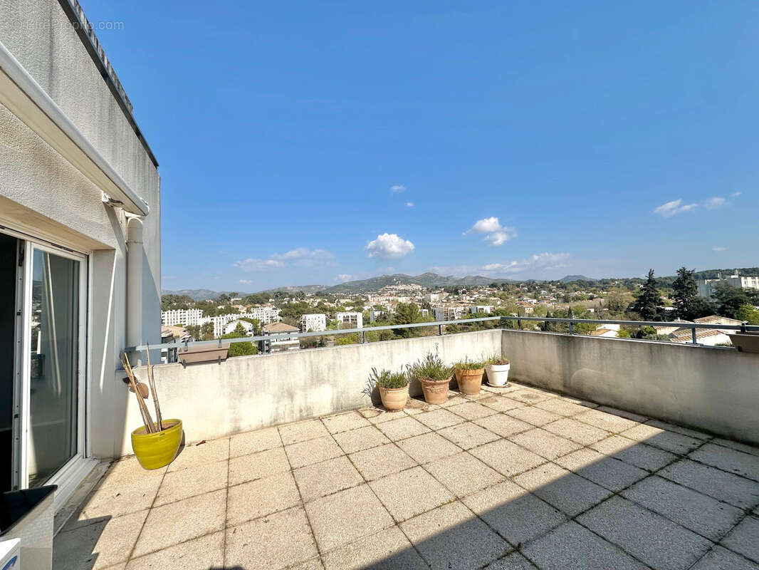 Appartement à MARSEILLE-13E