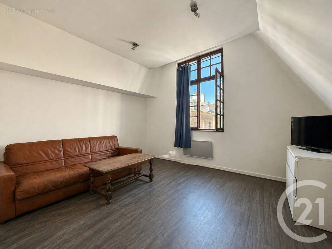 Appartement à MOULINS