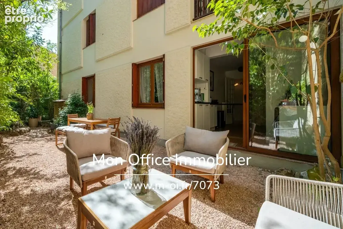 Référence : 7073-TLE - Val ST André - Appartement 4 pièces - Très bon état - Terrasse - Jardin - Cave - photo 2