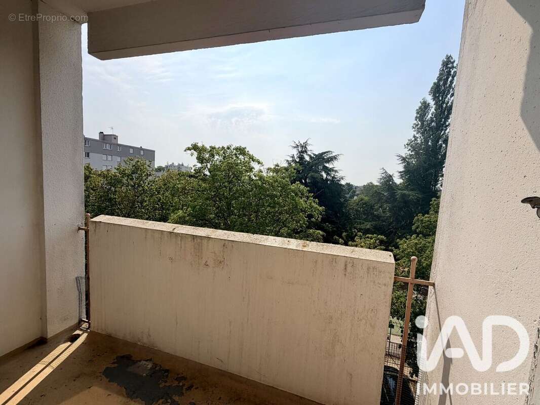 Appartement 80 m² à Orleans  - photo 9