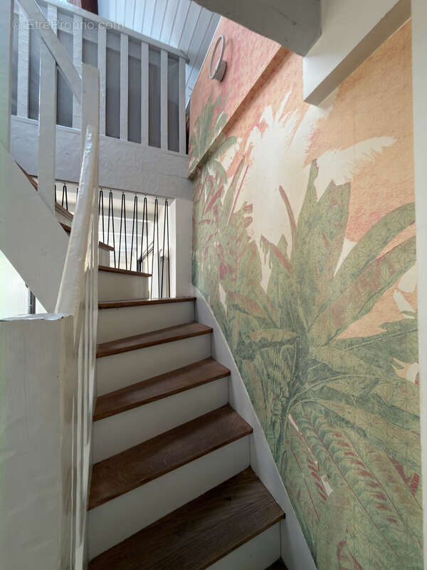 Maison d'epoque située dans le secteur de villeneuve - photo 3