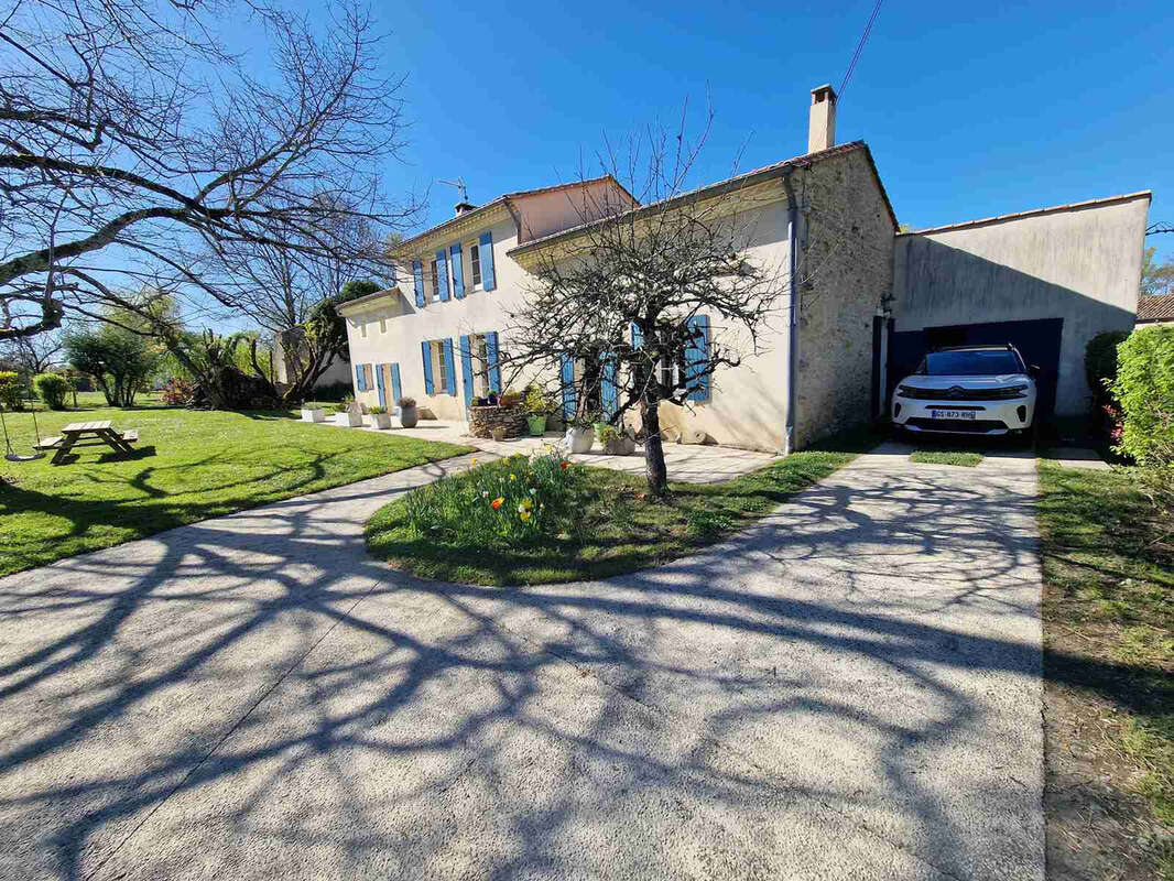 Maison à SAINT-CIERS-SUR-GIRONDE