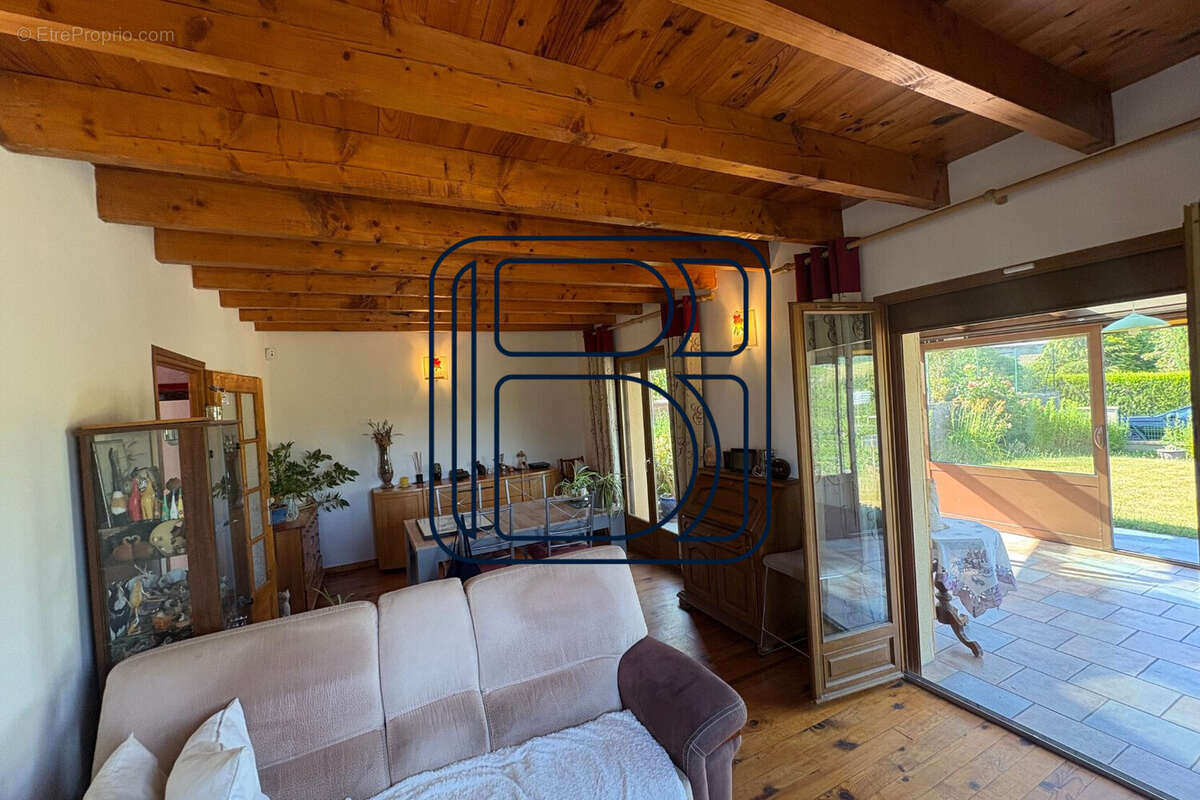 Maison 103 m² à Cunlhat  - photo 4