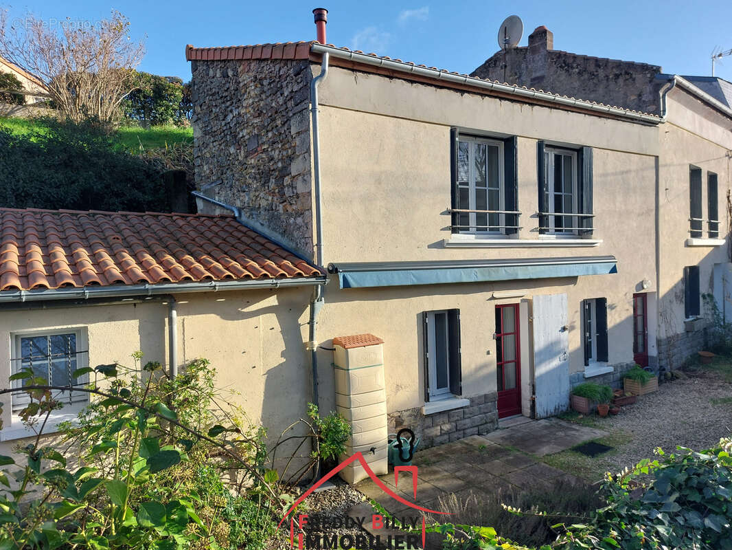 Maison à SAINT-JEAN-DE-THOUARS