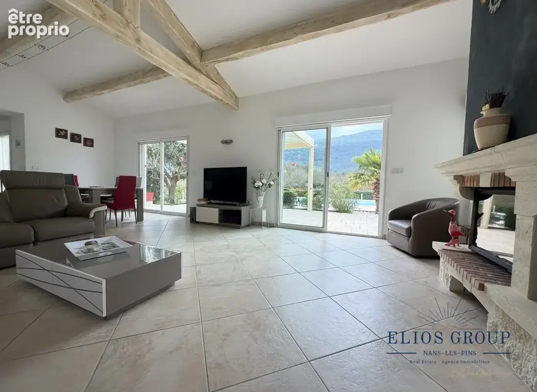Maison 5 pièces 140 m² à vendre à Nans-Les-Pins (83860) - photo 8