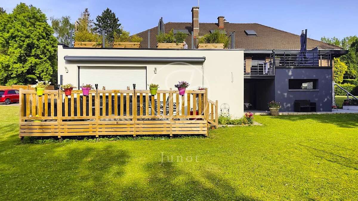 Maison à ENNETIERES-EN-WEPPES