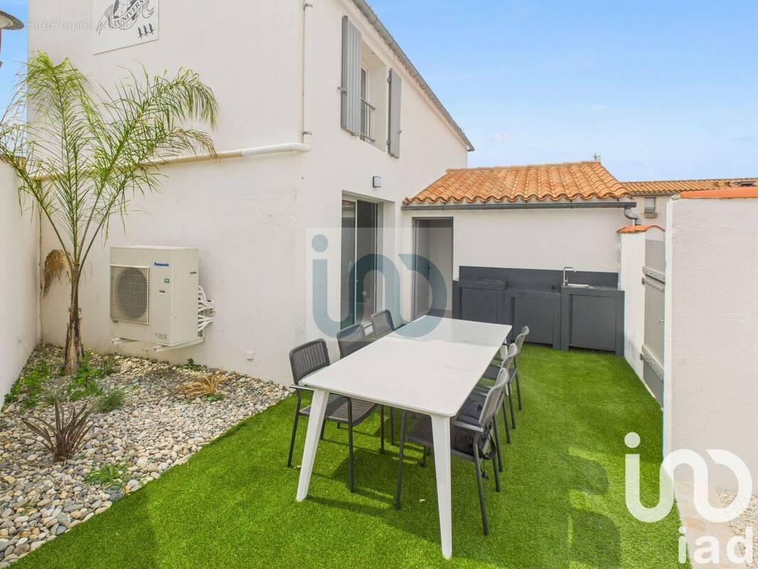 Photo 1 - Maison à LA FLOTTE