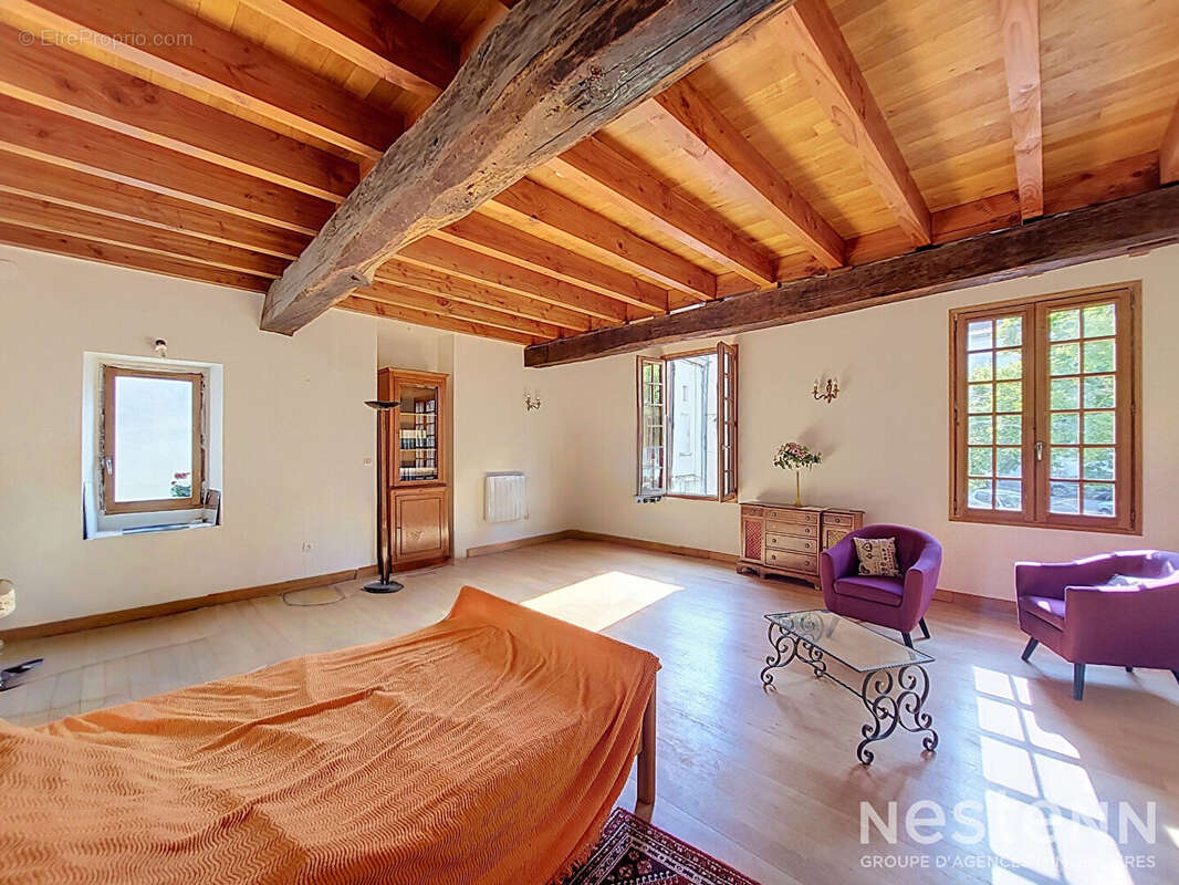A Vendre Maison de village en pierre de 85 m² avec 30 m² supplémentaire restant à aménager - photo 4