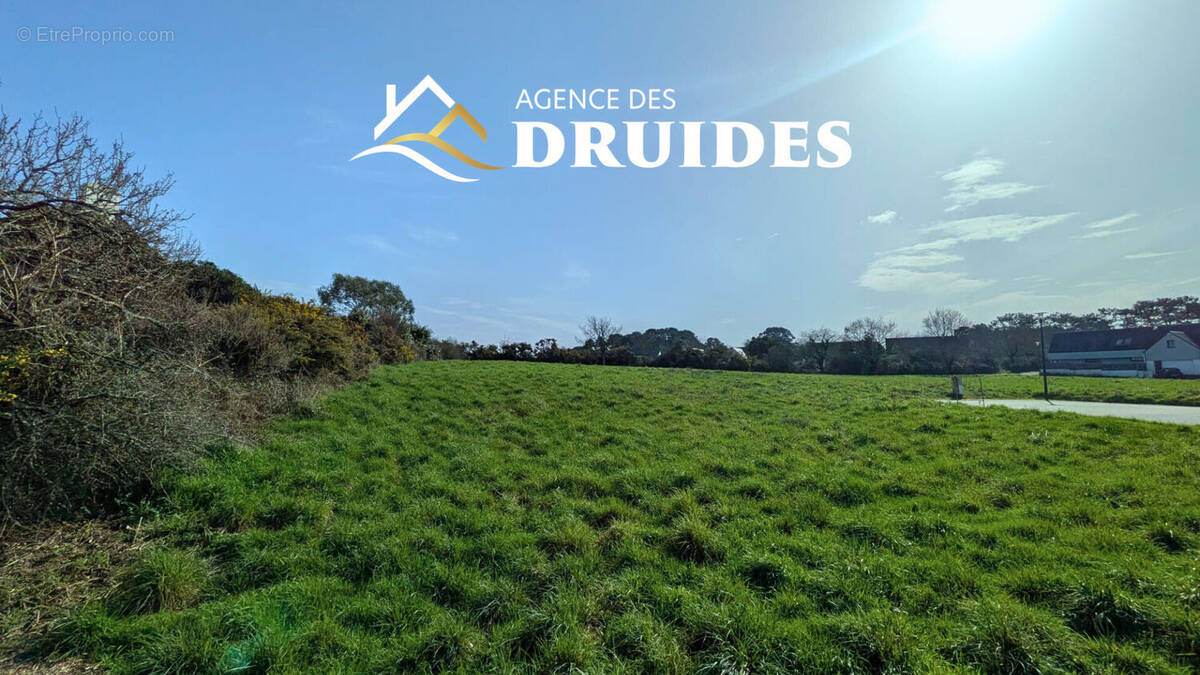 Terrain à LA TRINITE-SUR-MER