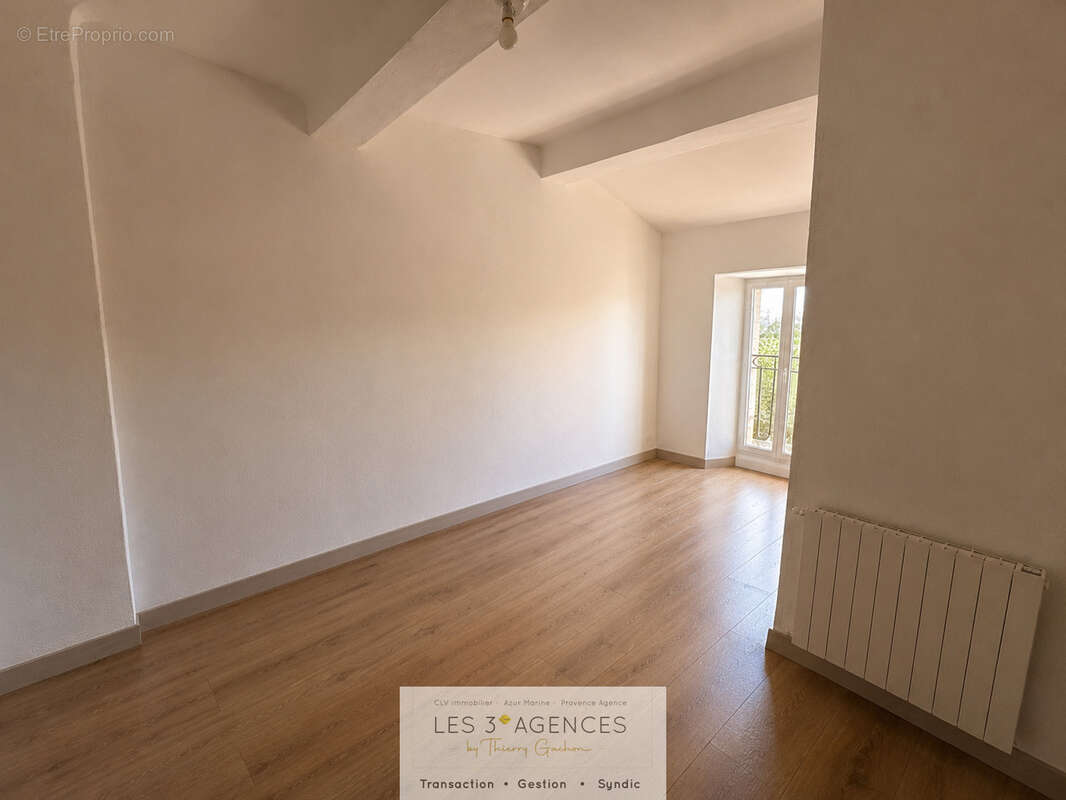 Immeuble de rapport en monopropriété   cœur du village de la garde-freinet - photo 7