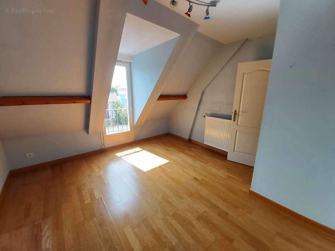 Maison à VILLEMOMBLE