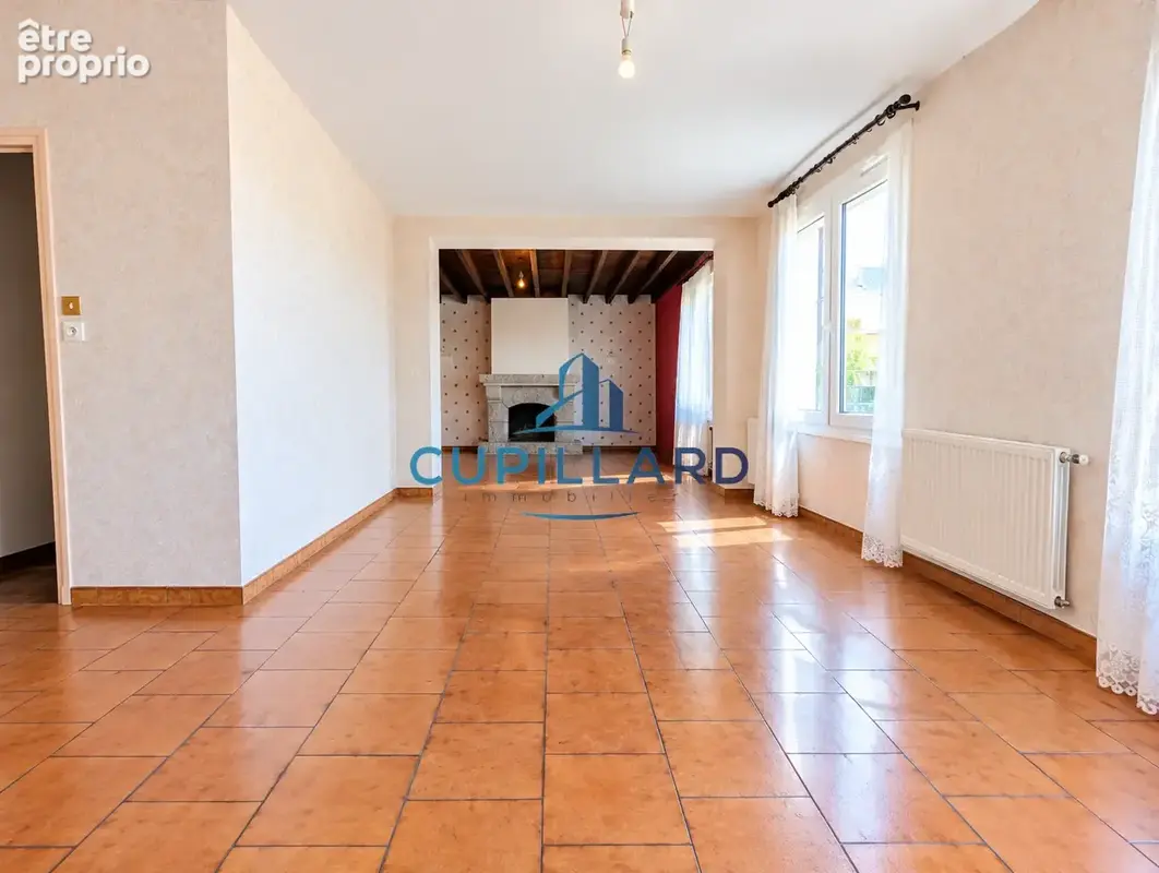 ROANNE   Maison de 103 m2 avec 3 chambres, garage et terrain arboré   180 000 € - photo 4