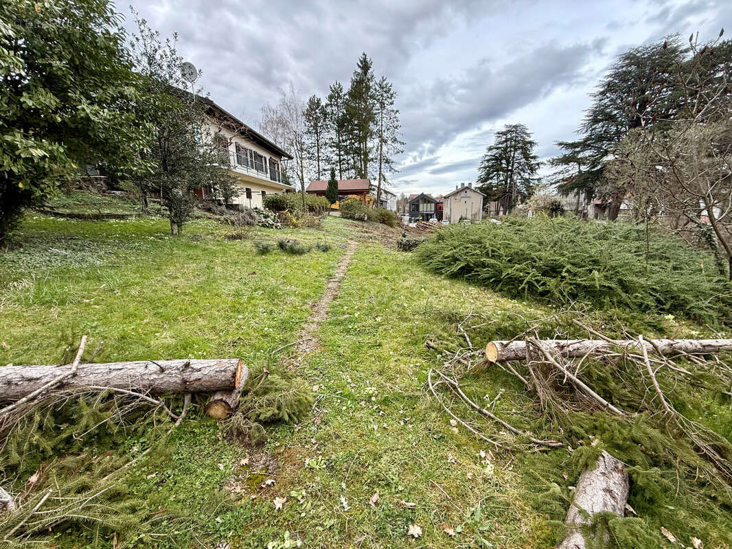Terrain à CHEVRY