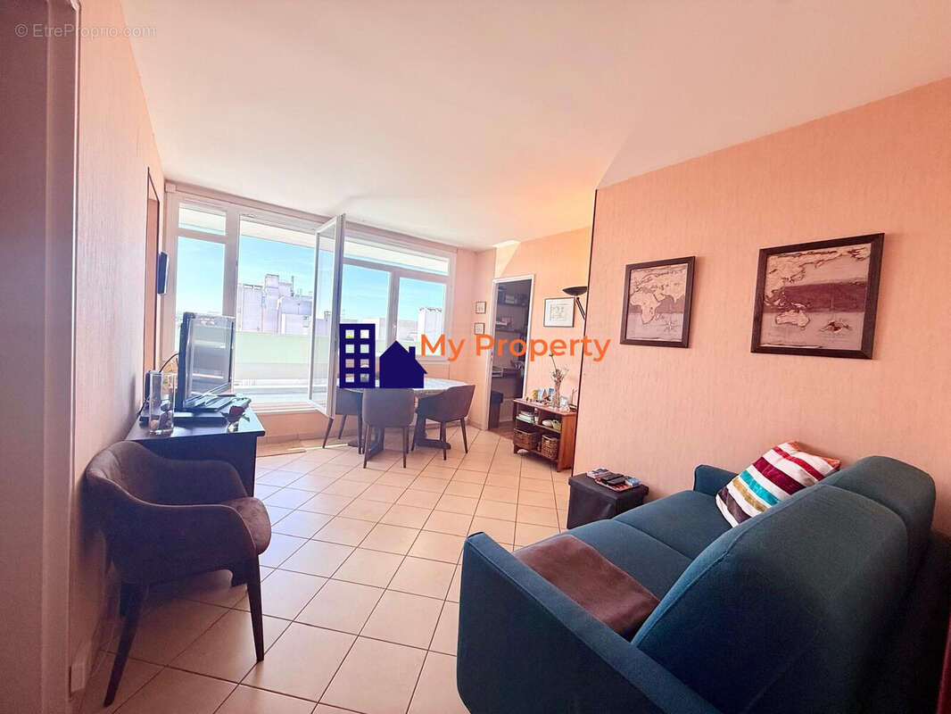 Appartement à HOUILLES