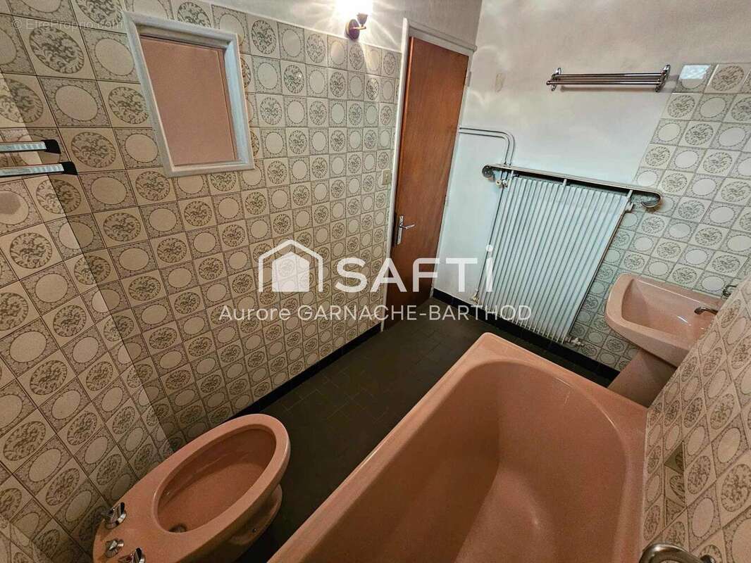 Photo 6 - Maison à LES COMBES