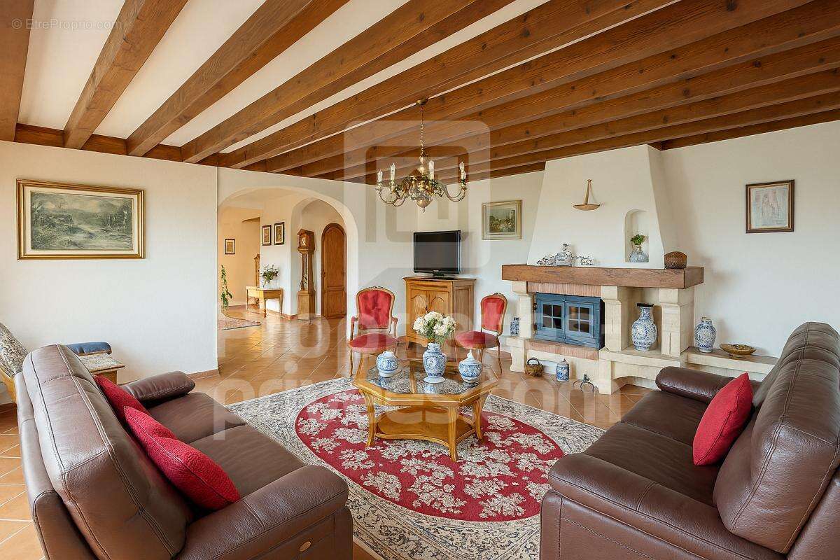 Maison à SAINTE-FOY-LES-LYON