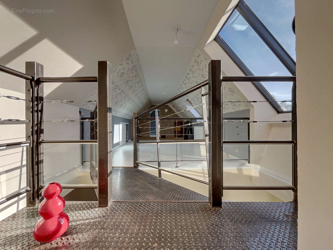Maison à TOURS-EN-VIMEU