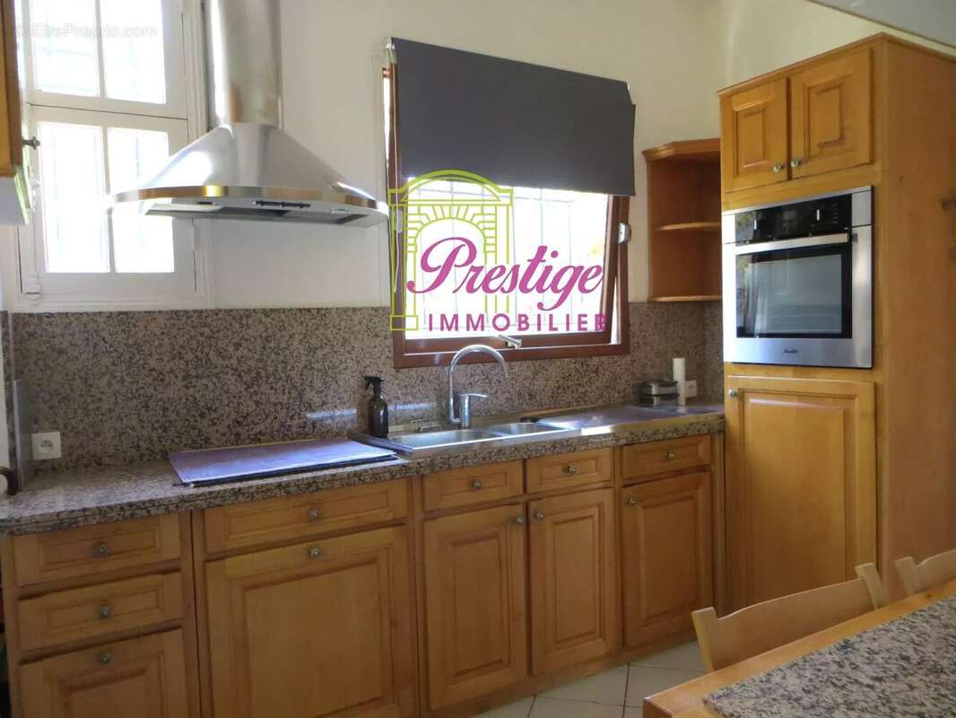 Maison à MAISONS-LAFFITTE