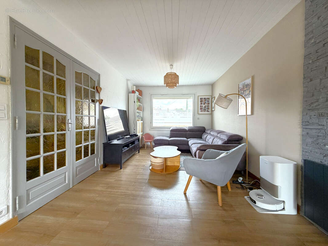 Jolie maison dans un secteur tres prise - photo 4