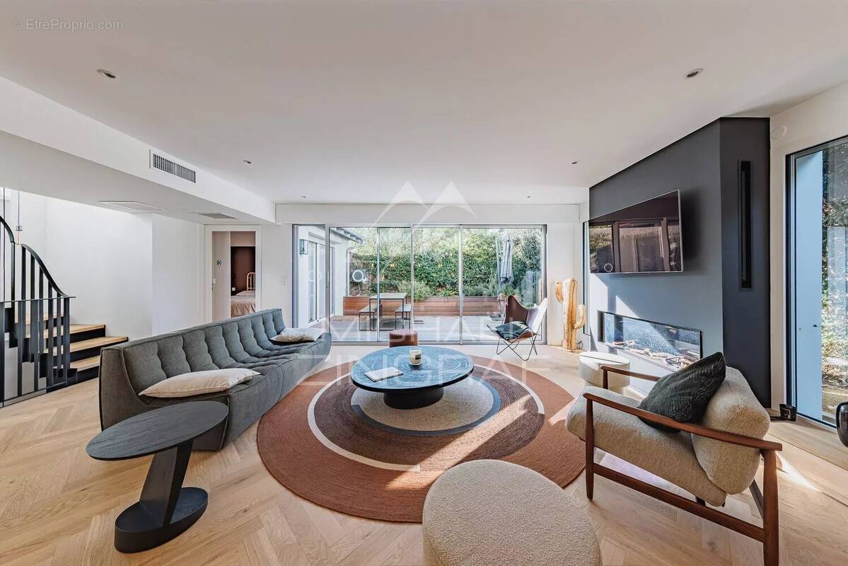 Maison à LE BOUSCAT