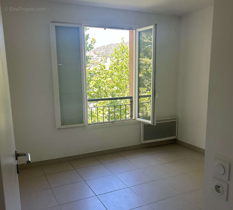 Appartement à BORMES-LES-MIMOSAS