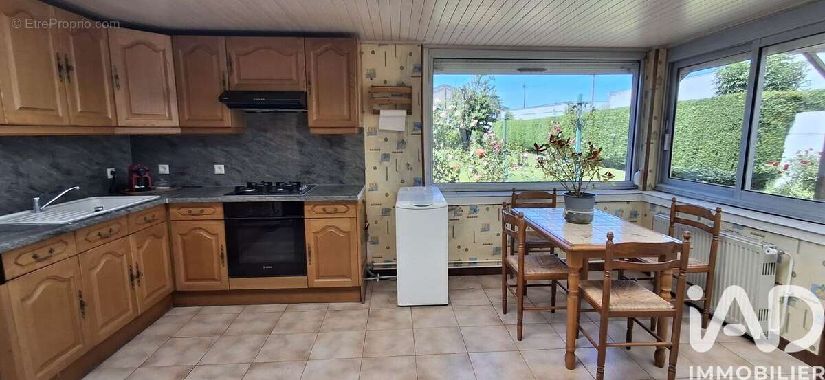 Photo 2 - Maison à VIOLAINES
