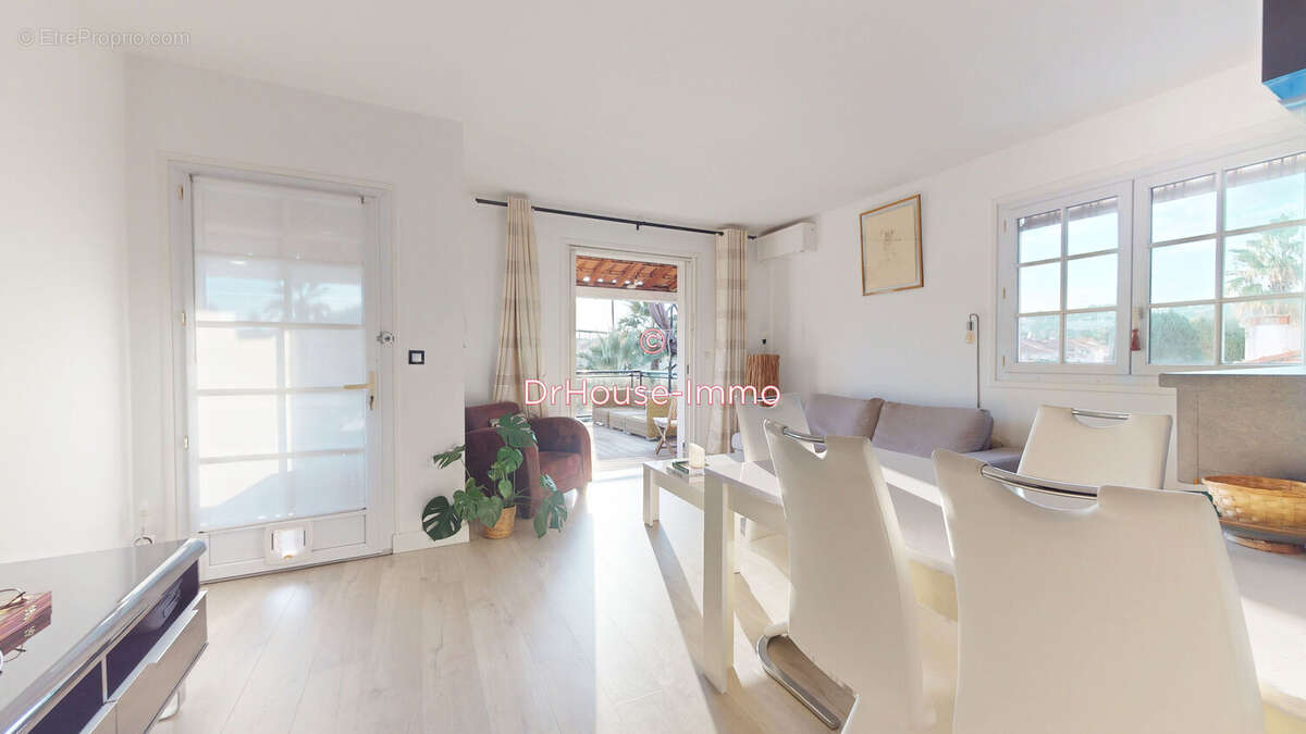 Appartement 100 m² à Villeneuve-Loubet  - photo 7