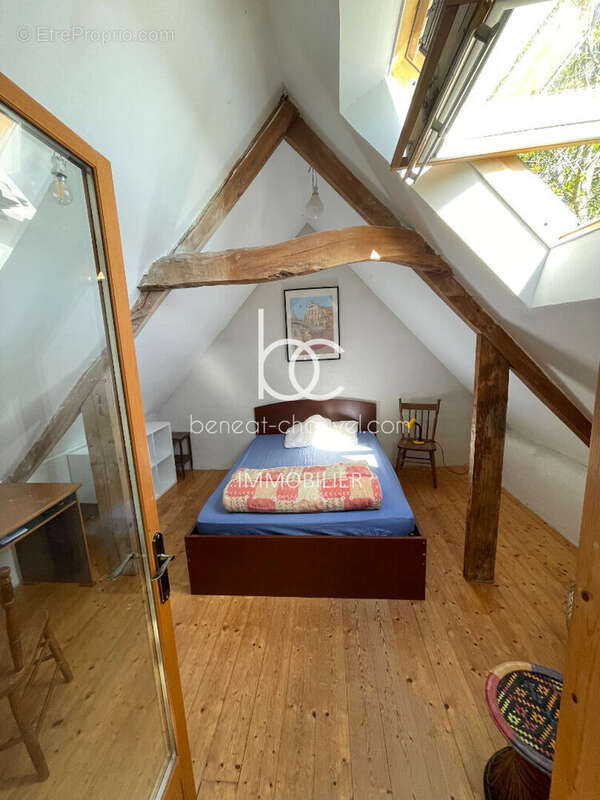RARE Carnac : Maison de Charme en Pierres (94 m²) avec 3 Chambres et Salon Cathédrale - photo 6