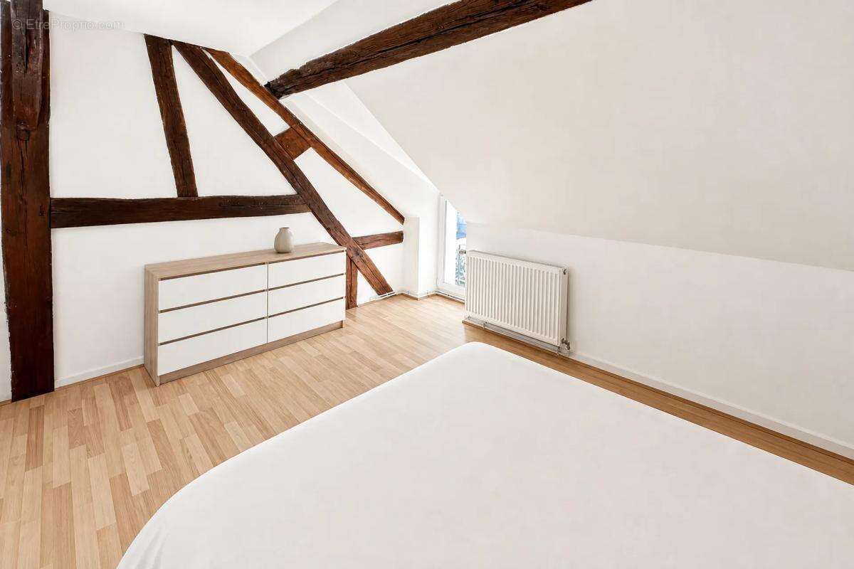 Maison à CHATILLON-LA-BORDE