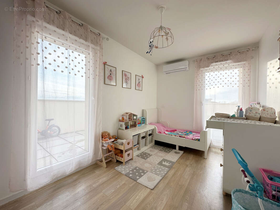 Appartement à L&#039;ISLE-D&#039;ABEAU