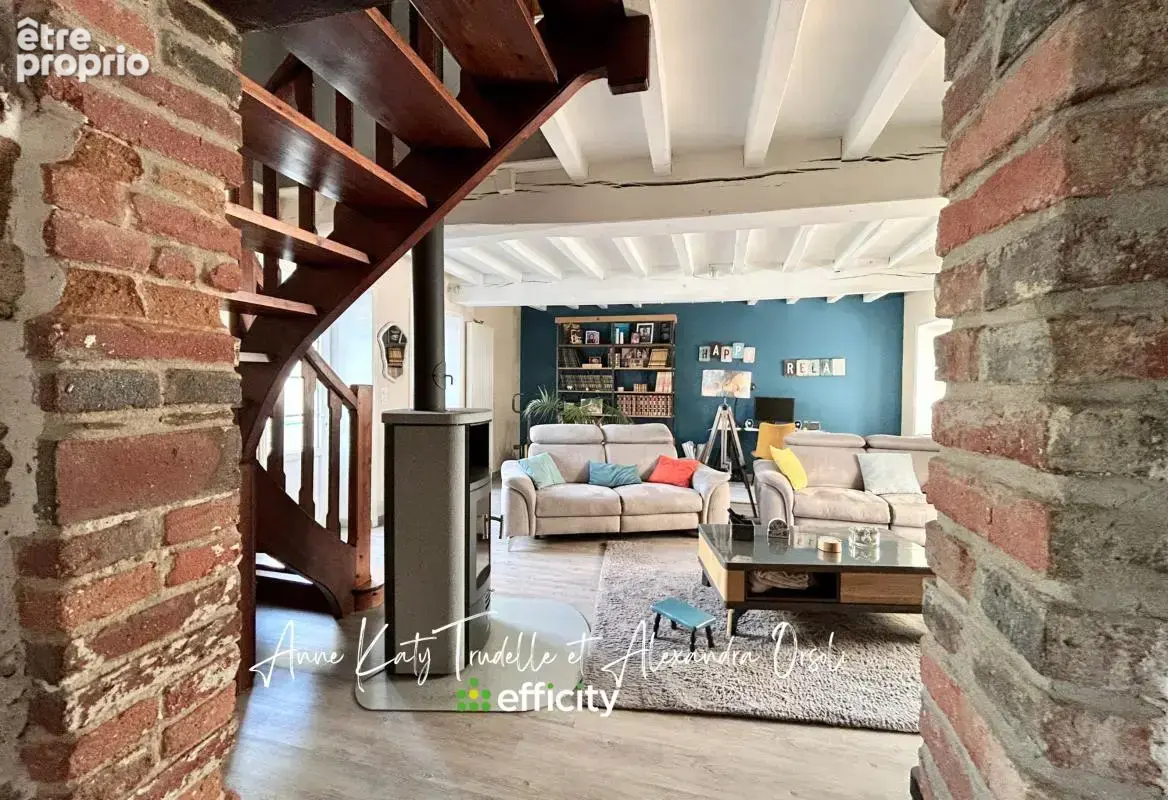 Maison 11 pièces 266 m² à vendre à Sainte-Flaive-Des-Loups (85150) - photo 1