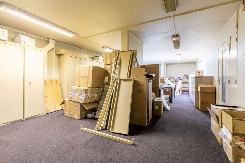 Commerce à PARIS-18E