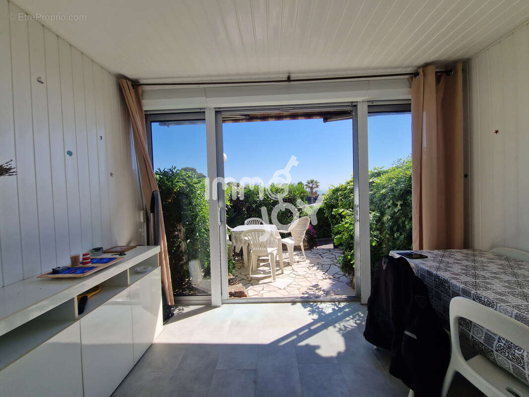 Appartement à FREJUS
