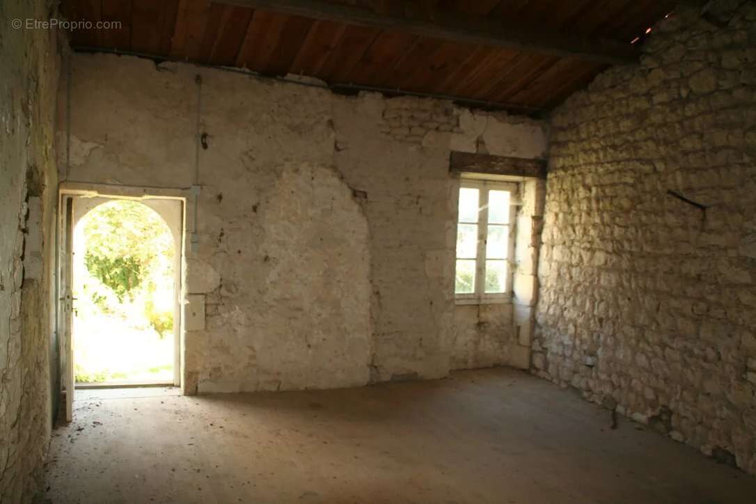 Maison à DOMPIERRE-SUR-MER