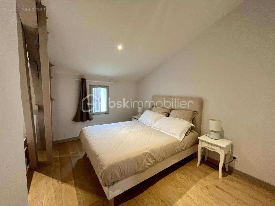 Maison à MONTPEYROUX