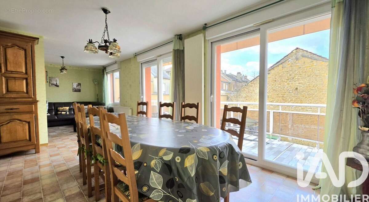 Photo 7 - Appartement à CHARLEVILLE-MEZIERES