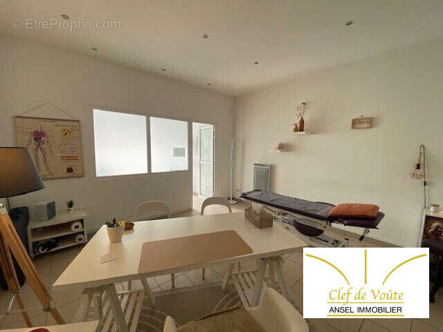 Commerce 68 m² à Rueil-Malmaison  - photo 7