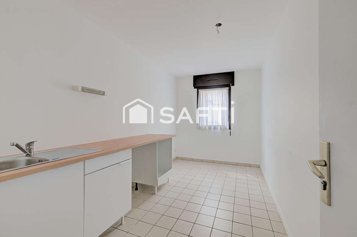 Appartement 69 m² à Noisy-Le-Grand  - photo 5
