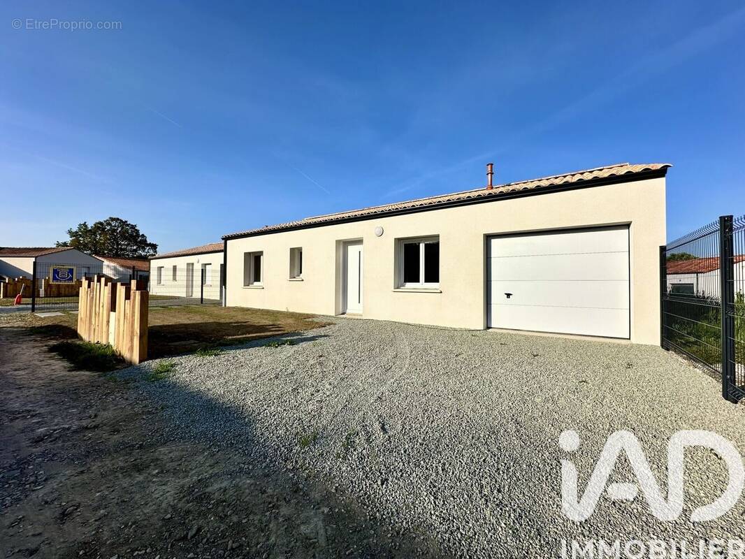 Photo 1 - Maison à LA COPECHAGNIERE