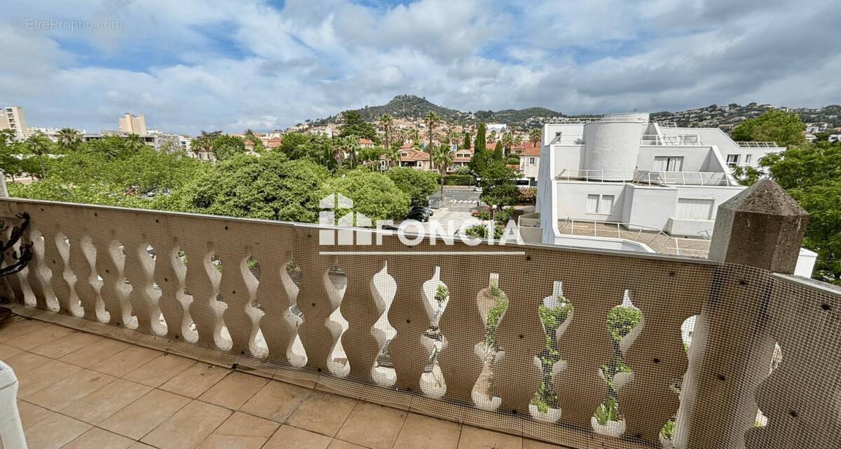 Appartement à HYERES