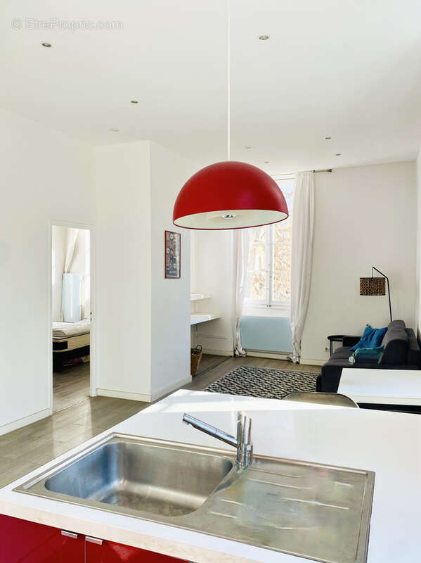 Appartement à MARSEILLE-2E