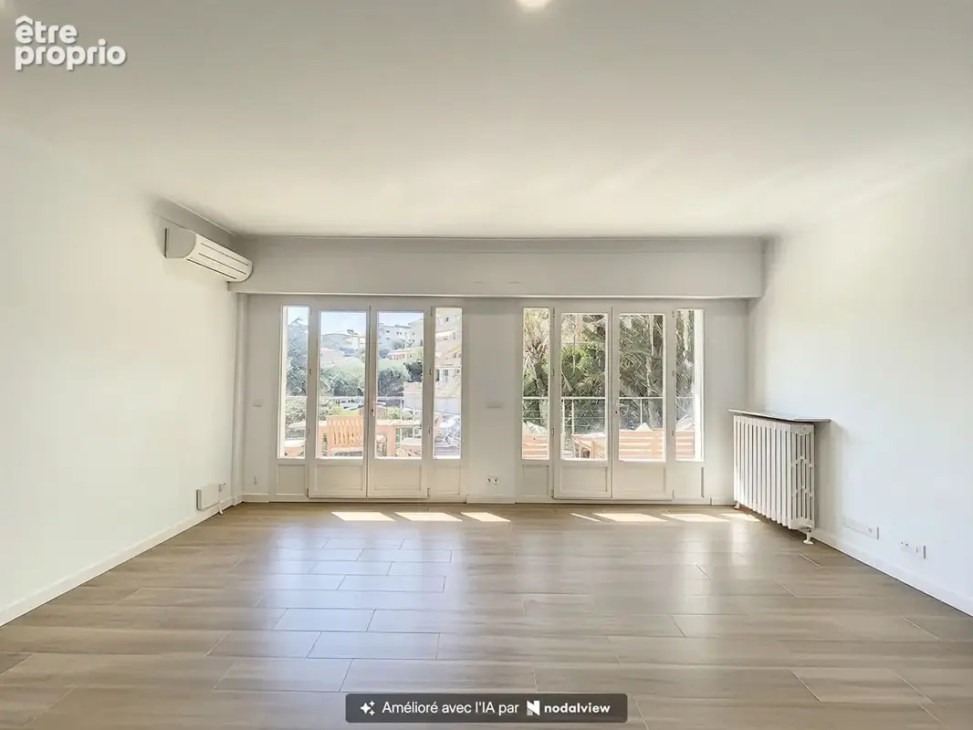 Villa  à côté de Monaco avec magnifique éxterieur,  double garage  et plusieurs places de parkings - photo 3