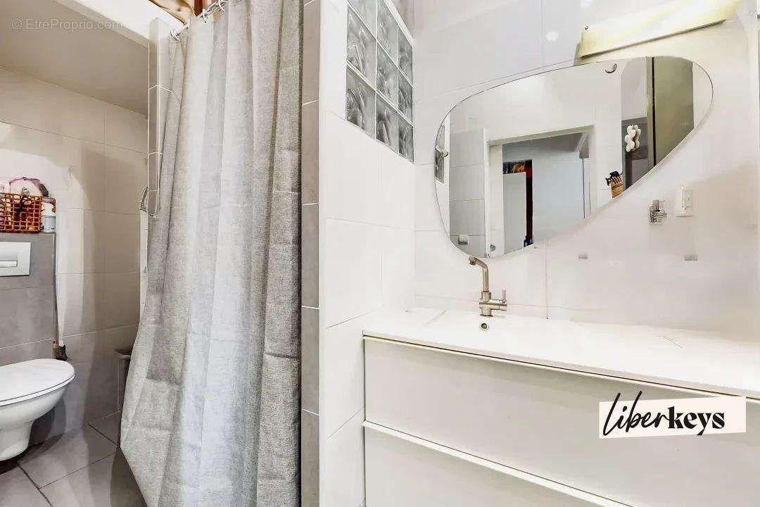 Appartement à MARSEILLE-4E