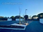 Terrain à VIC-LA-GARDIOLE